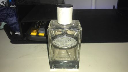Prada Infusion d'Iris Perfume Bottle