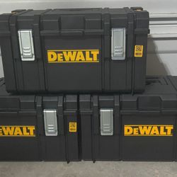 DeWalt Tool Box 21.5in(Length x 13in(Depth) x 12in(Height) Stackable - New