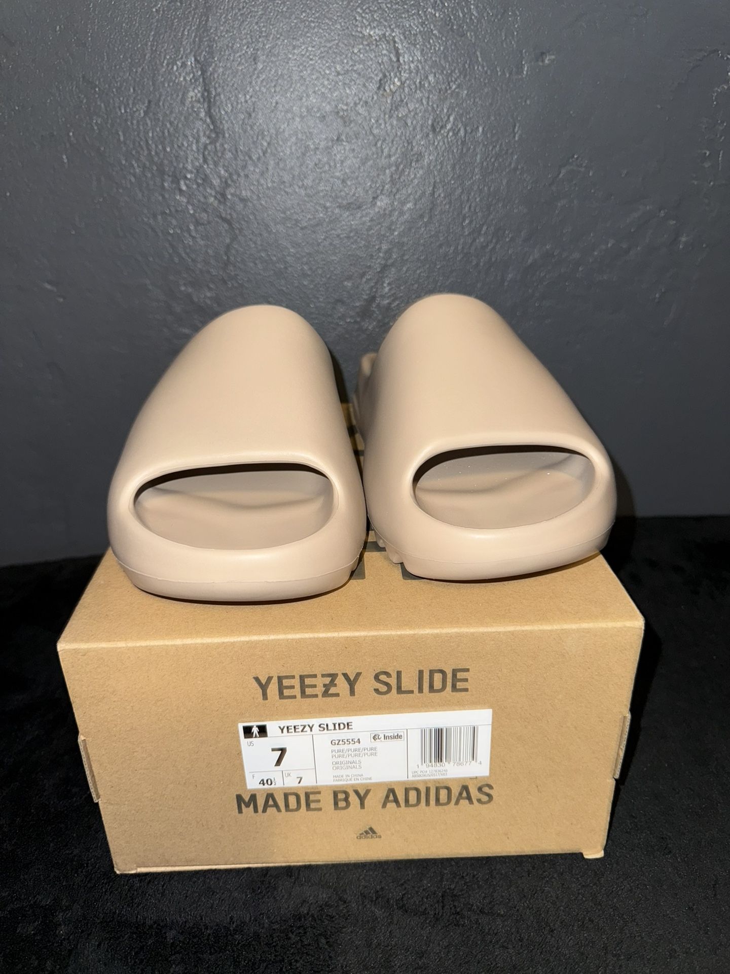 Yeezy Slide Pure