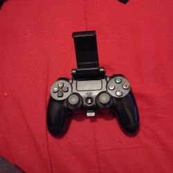Dualshock 4 PS4 Controller Only w/Phone Mount