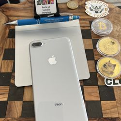 Iphone 8 Plus 64GB Silver Unlocked 