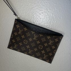 Louis Vuitton Wristlet 