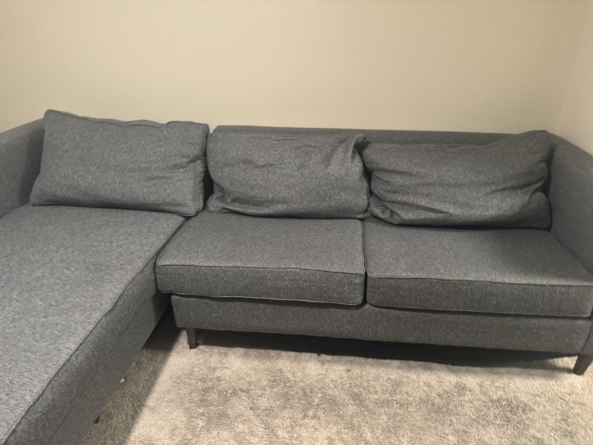 Jerome’s Grey Couch With sectional