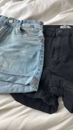 SHORTS SIZE 5