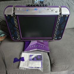 Disney Hannah Montana collectible TV, LCD 15''  Hannah Montana TV + DVD PLAYER