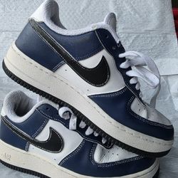 Nike Air Force 1 Women’s - Size 7.5 - Navy/White - Good Condition