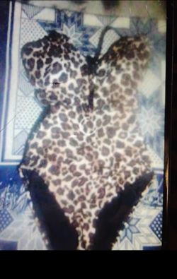 A Nice Women's Sexy New Leopard Bathing suit