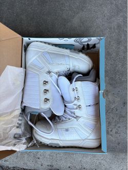 Snowboard Boots - Women’s Burton Size 8.5