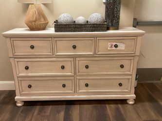 5-Drawer Tall Chest Dresser, White/Cream