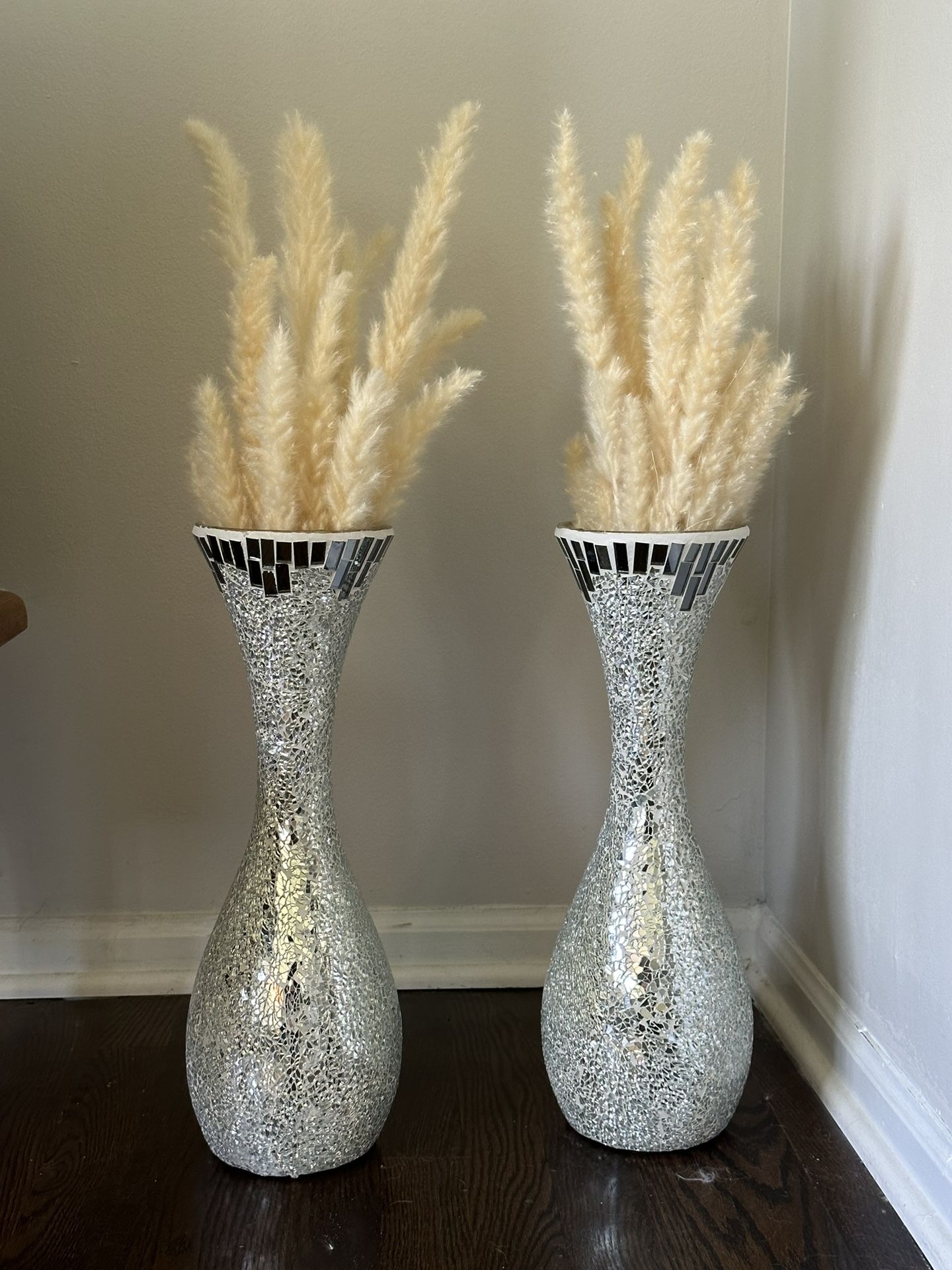 Perfect Mirrored Vases for Sale in Lake Barrington, IL OfferUp