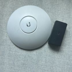 Ubiquiti UniFi UAP-AC-LR With POE Injector