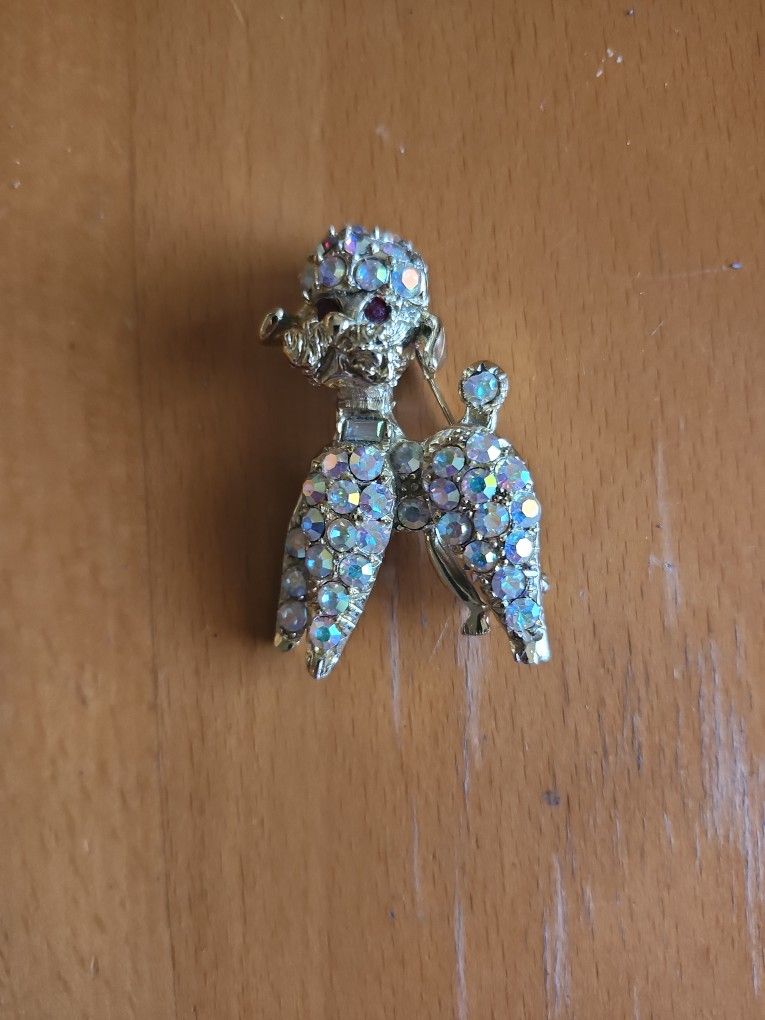 Brooch