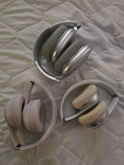 Free headphones (no pink)