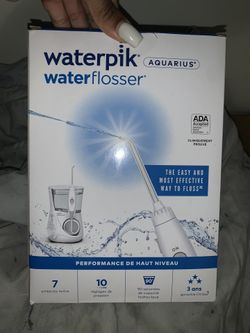 Brand New Water Pik Flosser 