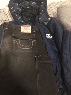 TAKE TRUE RELIGION PUFFER AND CARGO SHORTS FOR 85