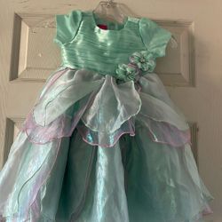 Toddler size 4 dress