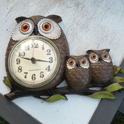 Vintage 1970's Owl Wall Clock 