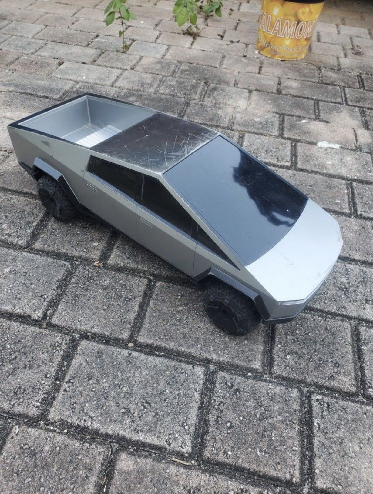 Toy Testla Cyber Truck