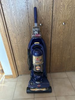 Bissell Lift Off Multi Cyclonic Pet Carpet Cleaner & Vacuum 