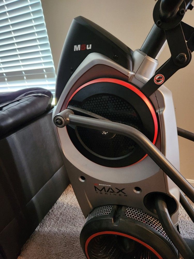 Bowflex- Max Trainer M5u