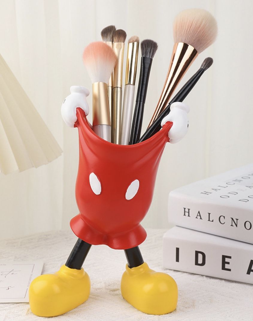 Mickey Mouse pen/makeup brush holder 