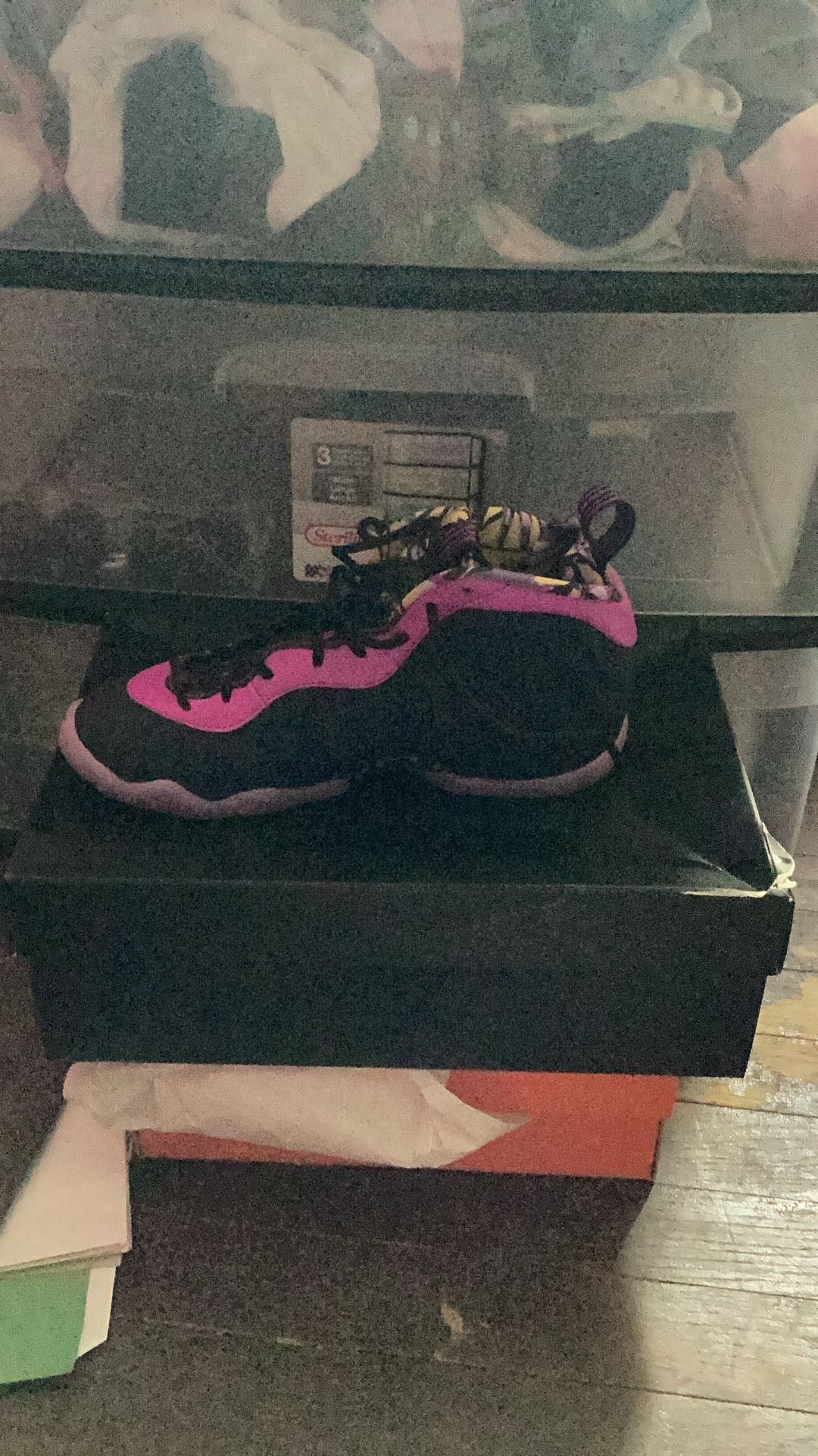 Nike Postie
