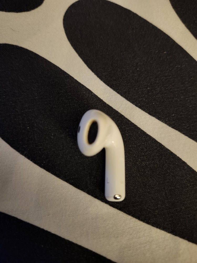 One LEFT airpod PRO