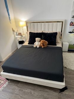 Full size bed for sale