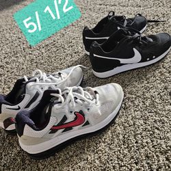 Nike Shoes Size  5