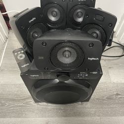Logitech Z906 5.1 Ultimate THX Surround Sound Speaker System