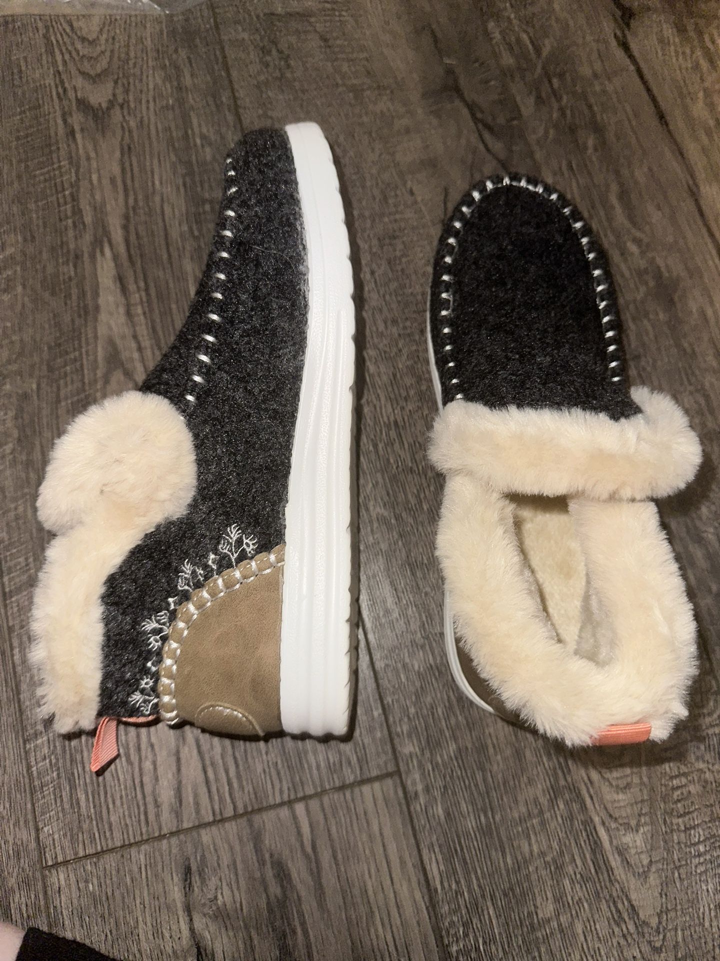 free fuzzy shoes