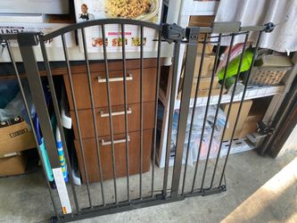 Regalo Metal Baby Safety Gate