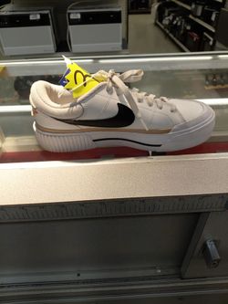 Nike size 9.5