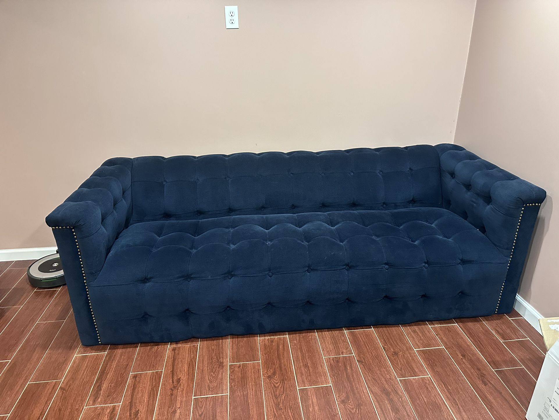 Like New Blue Diana sofa’s and Chaise