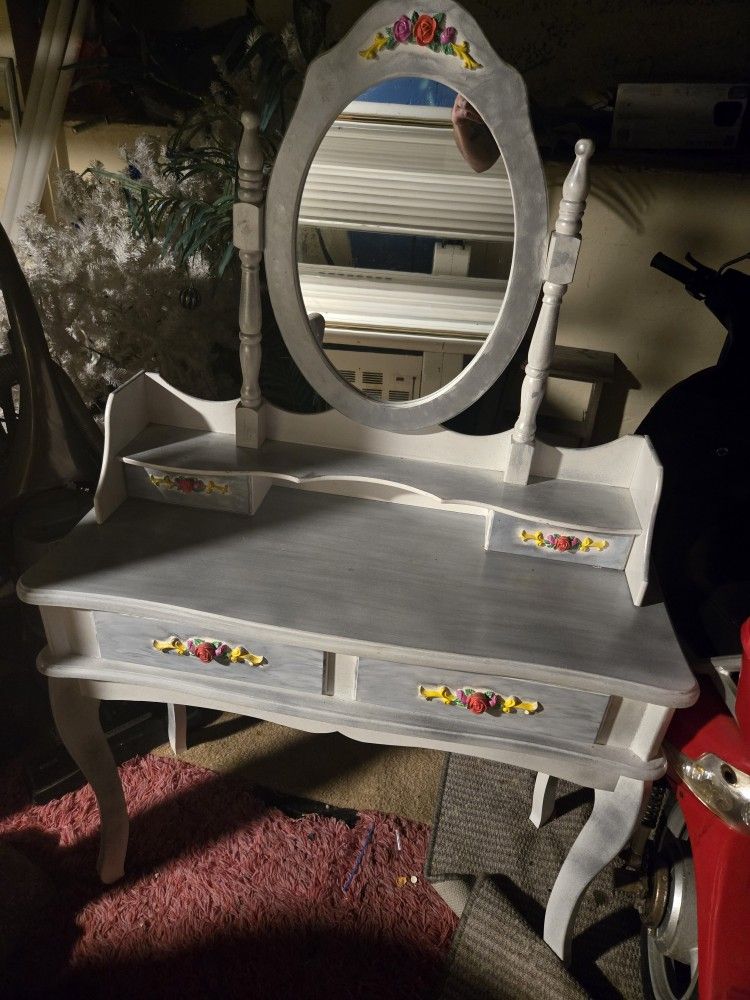Child's Vanity Desk And Mirror