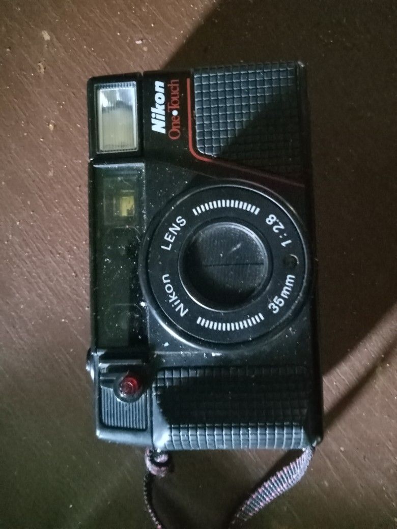 Nikon One Touch 35 Millimeter Camera
