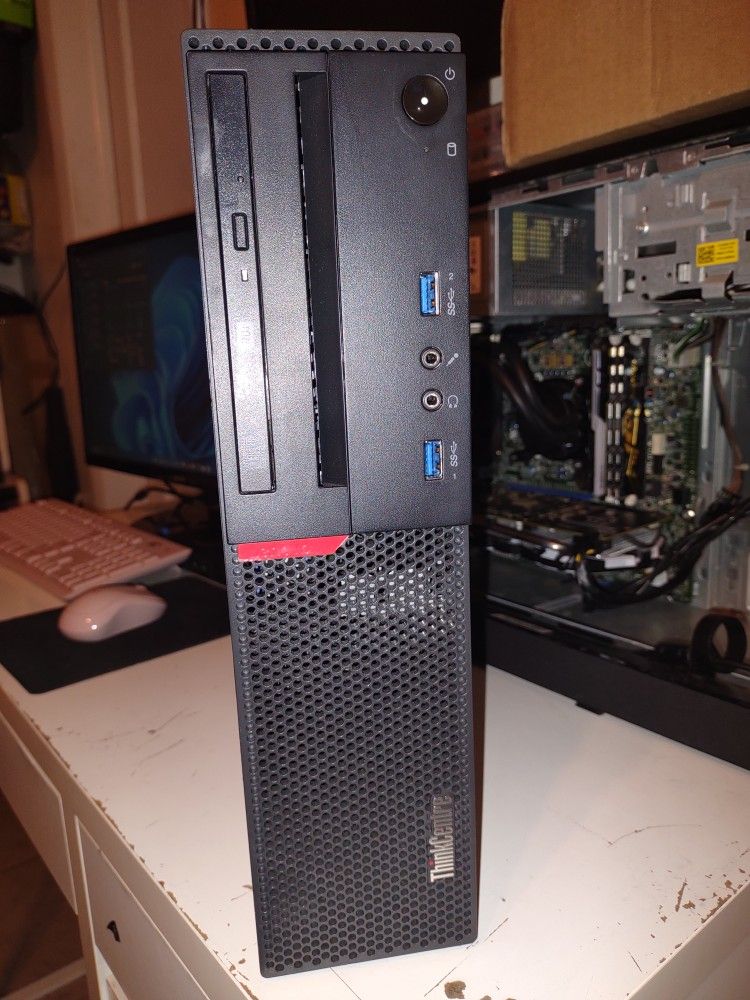 Lenovo ThinkCentre M700 SFF Desktop 