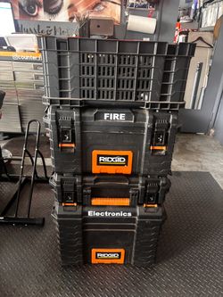 Ridgid storage pro gear stackable rolling toolbox system