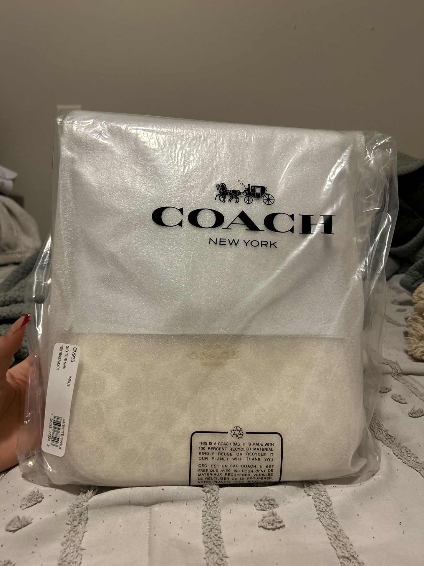 Coach White Teri Shoulder bag