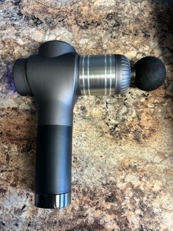 EM22 Massage Gun in Black
