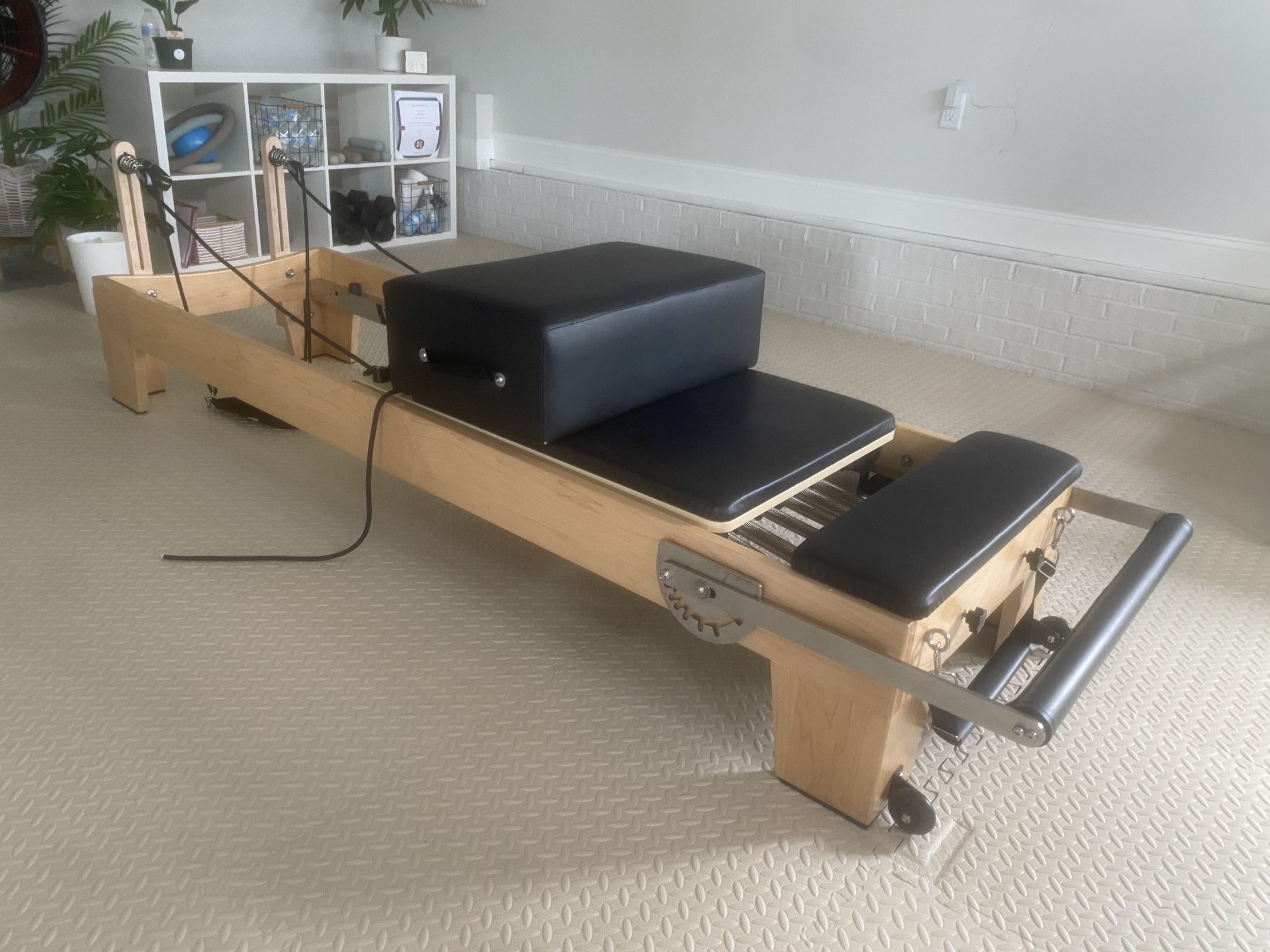 Studio Pilates Reformer