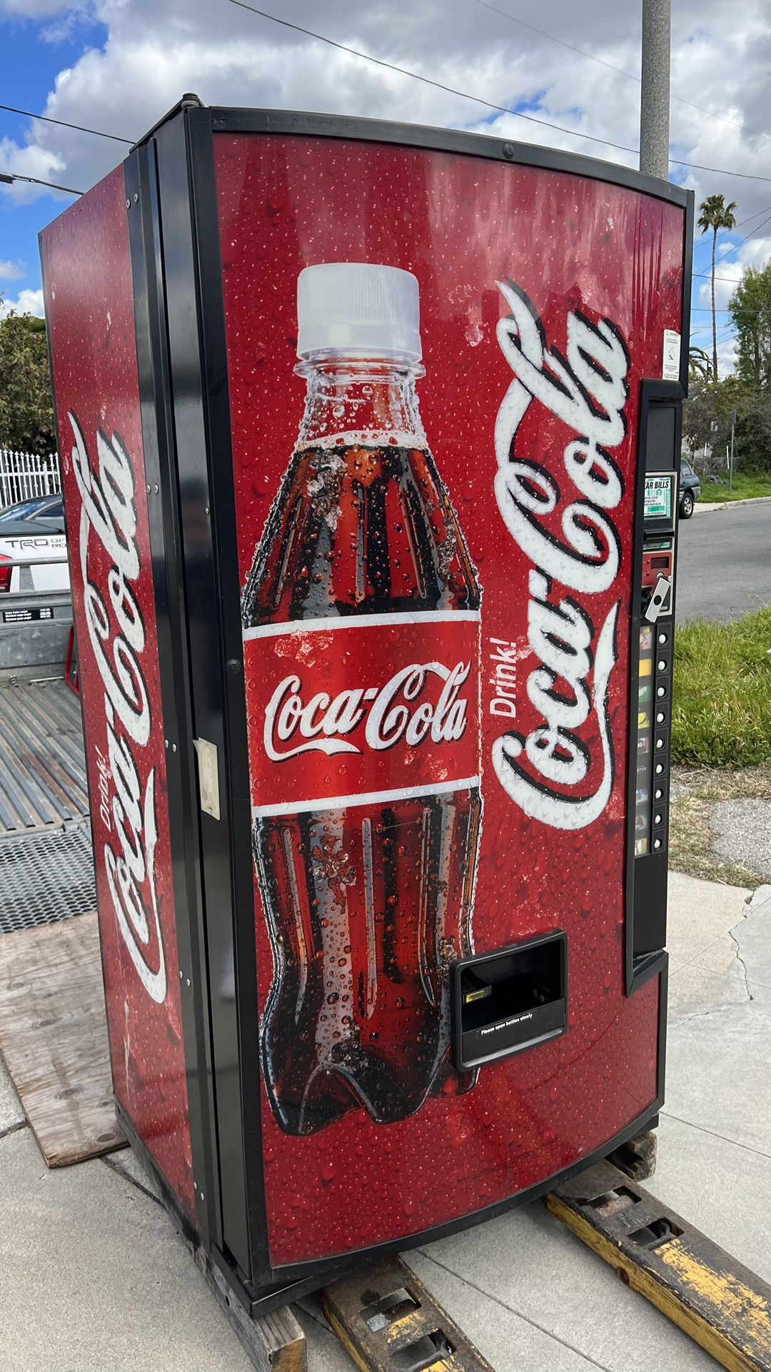 Vending Soda Machine