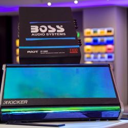 Kicker 1800 Watt Rms Amplifier And 1100 Watt Boss