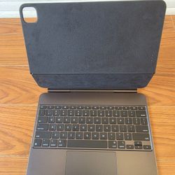 Apple Magic Keyboard for iPad Pro 13-inch (M4 and M5) - Black  (A2974)