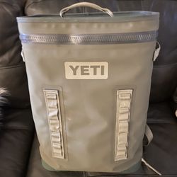 Yeti Hopper Backflip 24 With Yeti Sidekick Dry 6L