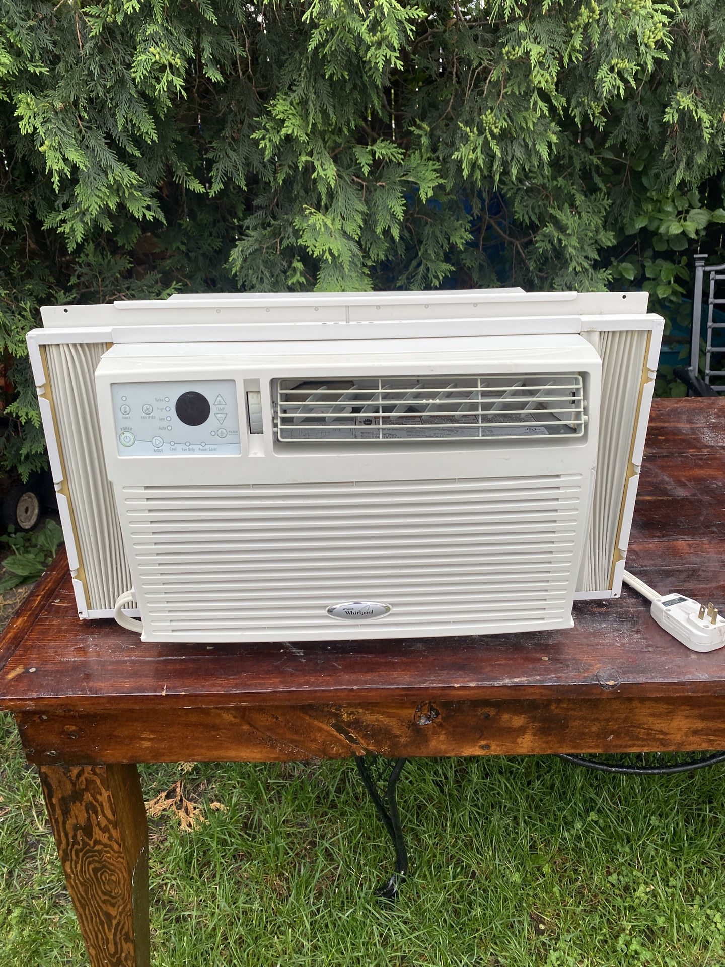 Whirlpool 5300 BTUs Air Conditioner ACQ052PS3 Window AC