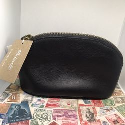 Madewell Cow Leather Toiletry  Travel Bag Black and Linning 100% Cotton.