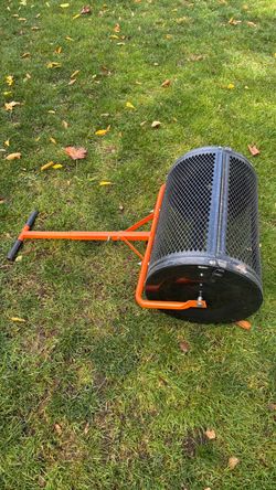 Pete Moss spreader