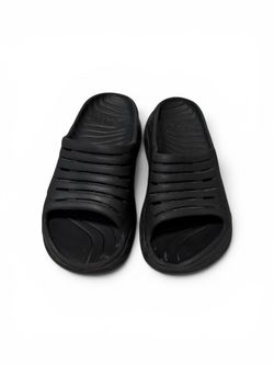 Hoka One One Ora Recovery Slide (M-8, women’s 10) Black Slip On Shoes