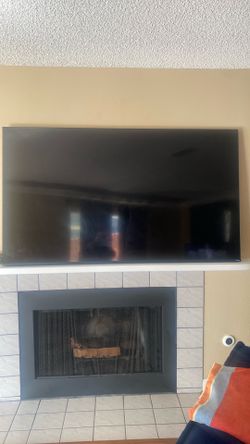 Vizio 75” HD TV for parts only